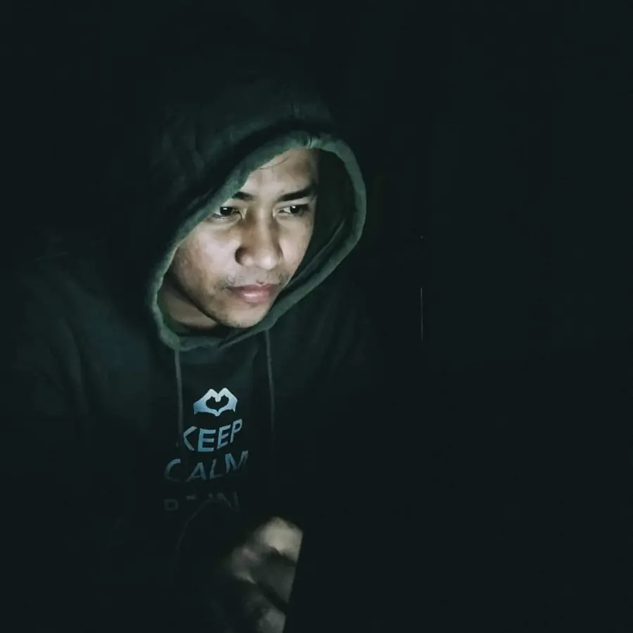 Kim Francis Corros